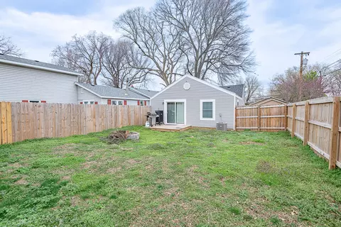 Exterior - 2400 W High St, Springfield, MO 65803 photo 7 of 9