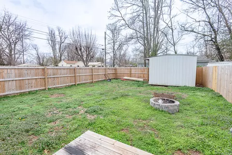 Exterior - 2400 W High St, Springfield, MO 65803 photo 9 of 9