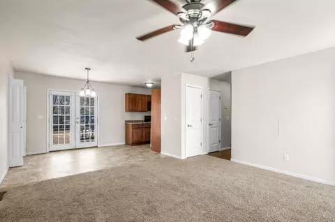 718 N Hillcrest Ave, Springfield, MO 65803 photo 9