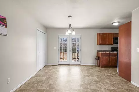 718 N Hillcrest Ave, Springfield, MO 65803 photo 10