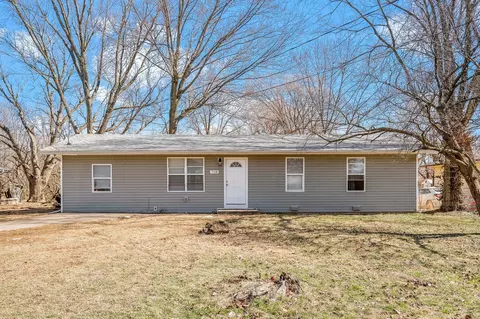 718 N Hillcrest Ave, Springfield, MO 65803 photo 2