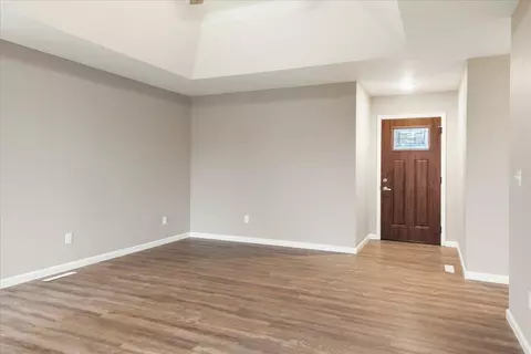 3234 S Christy Pl, Springfield, MO 65807 photo 4