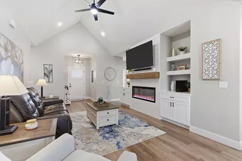 183 E Cowling St, Republic, MO 65738 photo 13