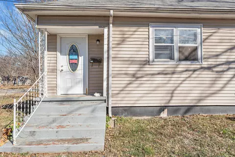 1126 N Rogers Ave, Springfield, MO 65802 photo 3