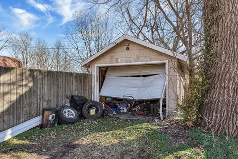 1126 N Rogers Ave, Springfield, MO 65802 photo 6