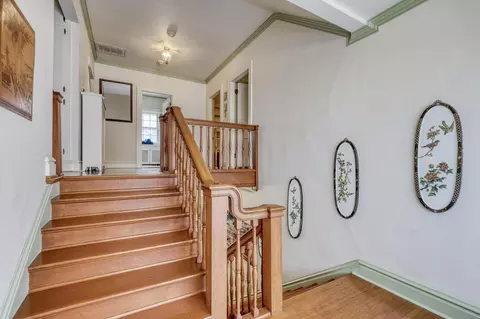 Entry Way - 2736 E 15th St, Joplin, MO 64804 photo 7 of 9