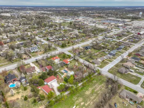 View/Area - 2736 E 15th St, Joplin, MO 64804 photo 15 of 15