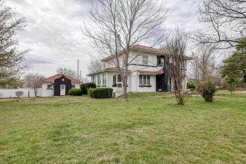 Exterior - 2736 E 15th St, Joplin, MO 64804 photo 43 of 46