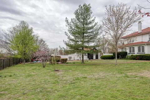 Exterior - 2736 E 15th St, Joplin, MO 64804 photo 42 of 46