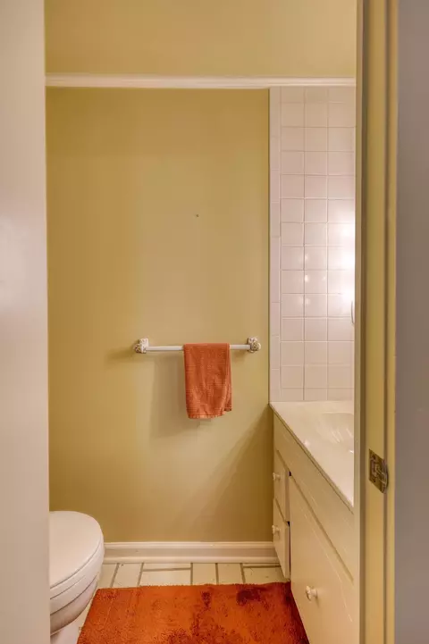 Bath - 2736 E 15th St, Joplin, MO 64804 photo 5 of 9