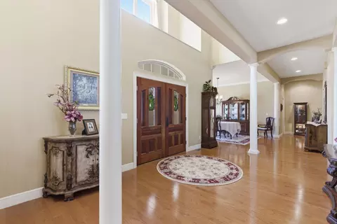 Entry Way - 109 Cedar Blf, Saddlebrooke, MO 65630 photo 1 of 7