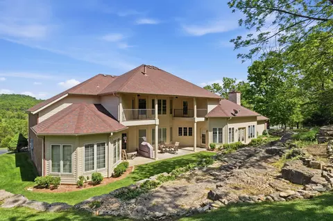 Exterior - 109 Cedar Blf, Saddlebrooke, MO 65630 photo 9 of 27
