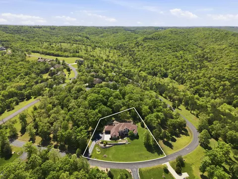 View/Area - 109 Cedar Blf, Saddlebrooke, MO 65630 photo 4 of 9