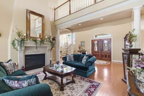Living - 109 Cedar Blf, Saddlebrooke, MO 65630 photo 3 of 7