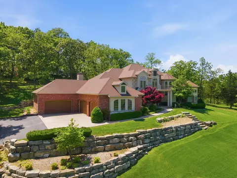 Exterior - 109 Cedar Blf, Saddlebrooke, MO 65630 photo 3 of 27