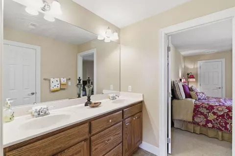Entry Way - 109 Cedar Blf, Saddlebrooke, MO 65630 photo 7 of 7