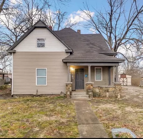 1511 W Florida St, Springfield, MO 65803