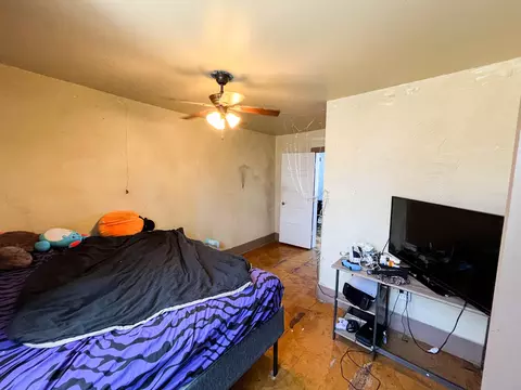 Bedroom - 903 Vine St, Thayer, MO 65791 photo 5 of 6