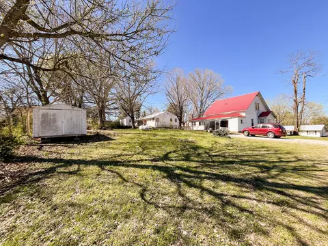 Exterior - 903 Vine St, Thayer, MO 65791 photo 4 of 5