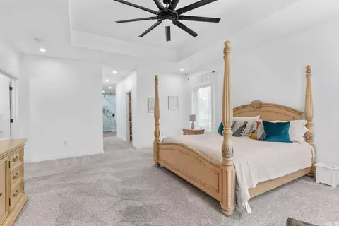 Bedroom - 2538 E Farm Road 188, Ozark, MO 65721 photo 3 of 4