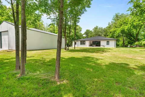 Exterior - 2538 E Farm Road 188, Ozark, MO 65721 photo 8 of 9
