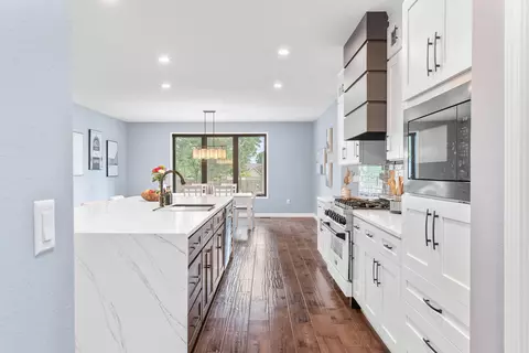 Kitchen - 2538 E Farm Road 188, Ozark, MO 65721 photo 4 of 5
