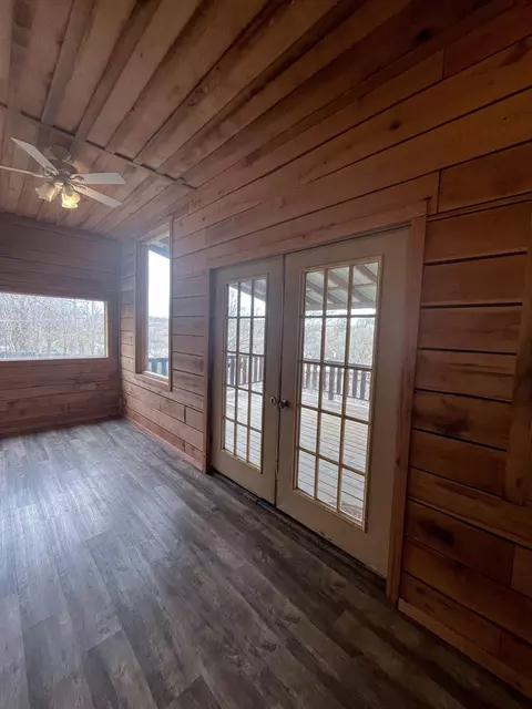Exterior - 695 Summit Ave, Mammoth Spring, AR 72554 photo 8 of 14