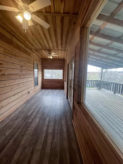Exterior - 695 Summit Ave, Mammoth Spring, AR 72554 photo 6 of 14