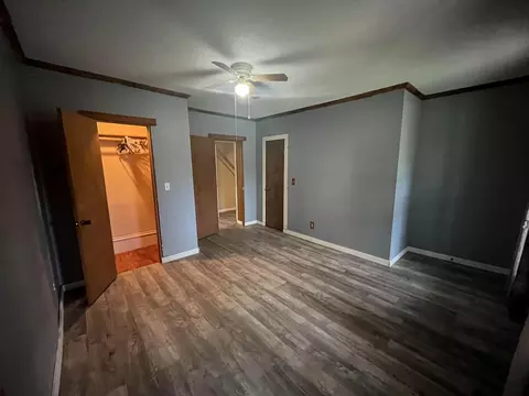 Bedroom - 695 Summit Ave, Mammoth Spring, AR 72554 photo 1 of 7