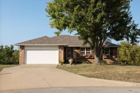 3837 W Hanover St, Springfield, MO 65807