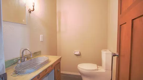 Bath - 442 E Main St, Fordland, MO 65652 photo 1 of 5