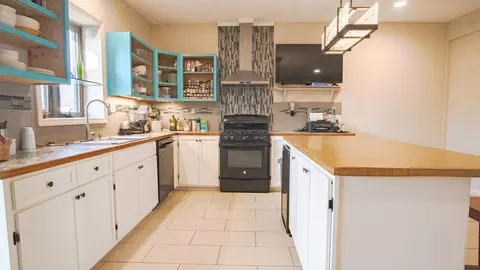 Kitchen - 442 E Main St, Fordland, MO 65652 photo 2 of 3