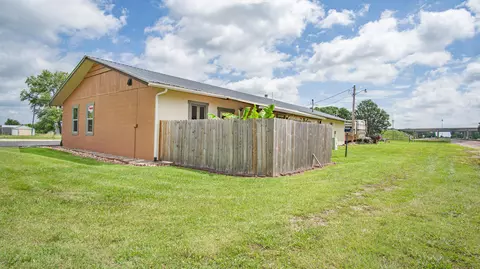 Exterior - 442 E Main St, Fordland, MO 65652 photo 2 of 5