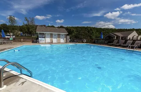 Exterior - 38 Lantern Bay Rd #2, Branson, MO 65616 photo 3 of 5