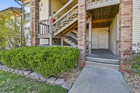 Exterior - 158 Troon Dr #12, Branson, MO 65616 photo 2 of 11