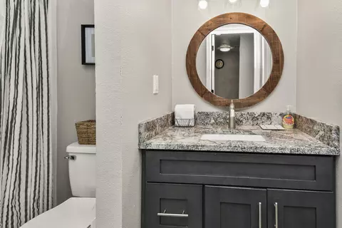 Bath - 158 Troon Dr #12, Branson, MO 65616 photo 1 of 2