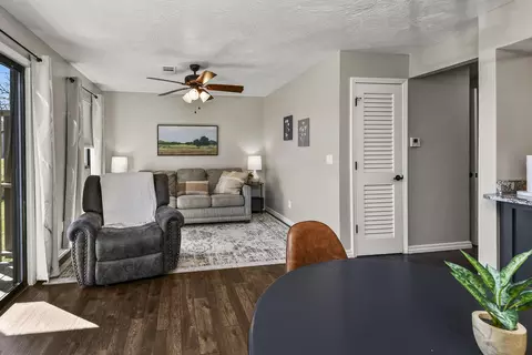 Living - 158 Troon Dr #12, Branson, MO 65616 photo 2 of 2