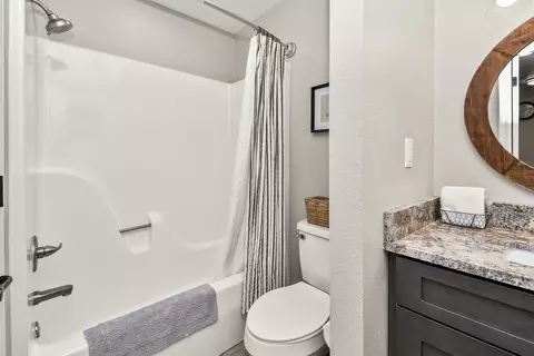Bath - 158 Troon Dr #12, Branson, MO 65616 photo 2 of 2