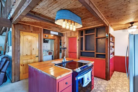 Kitchen - 23394 Lawrence 1096, Monett, MO 65708 photo 3 of 5