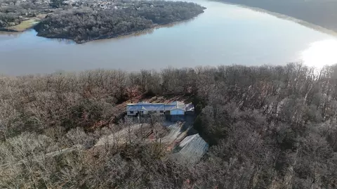 25611 County Road 324, Pittsburg, MO 65724