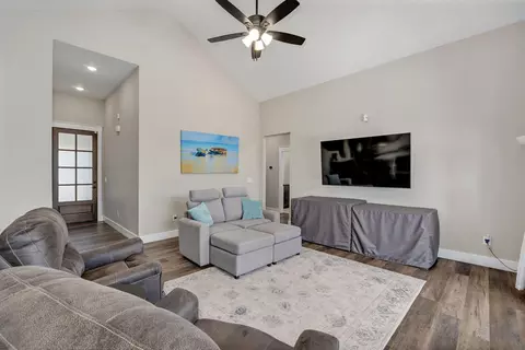 Living - 4858 S Aaron Ave, Springfield, MO 65810 photo 1 of 1