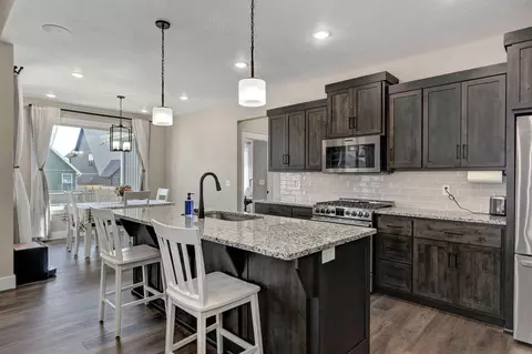 Kitchen - 4858 S Aaron Ave, Springfield, MO 65810 photo 2 of 3