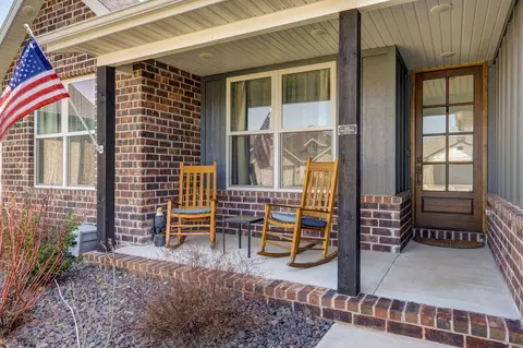 Exterior - 4858 S Aaron Ave, Springfield, MO 65810 photo 3 of 10