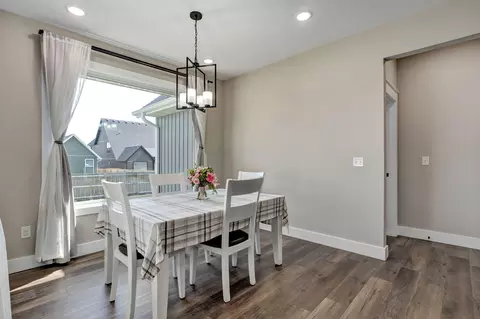 Dining - 4858 S Aaron Ave, Springfield, MO 65810 photo 1 of 2