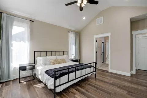 Bedroom - 4858 S Aaron Ave, Springfield, MO 65810 photo 2 of 4