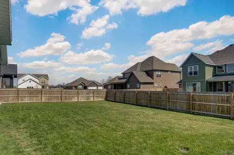 Exterior - 4858 S Aaron Ave, Springfield, MO 65810 photo 10 of 10