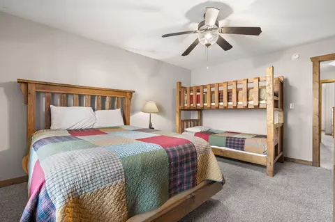 Bedroom - 429 E Chinquapin Cir #607, Branson, MO 65616 photo 9 of 9