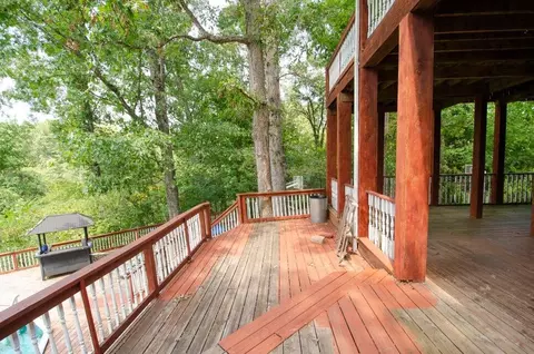 Exterior - 747 Amanda Dr, Clever, MO 65631 photo 7 of 11