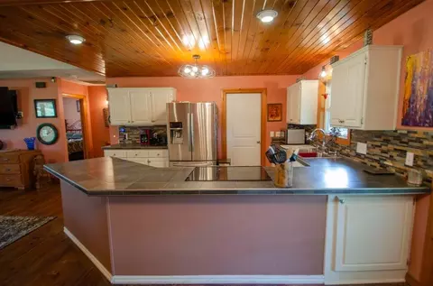 Kitchen - 747 Amanda Dr, Clever, MO 65631 photo 1 of 3