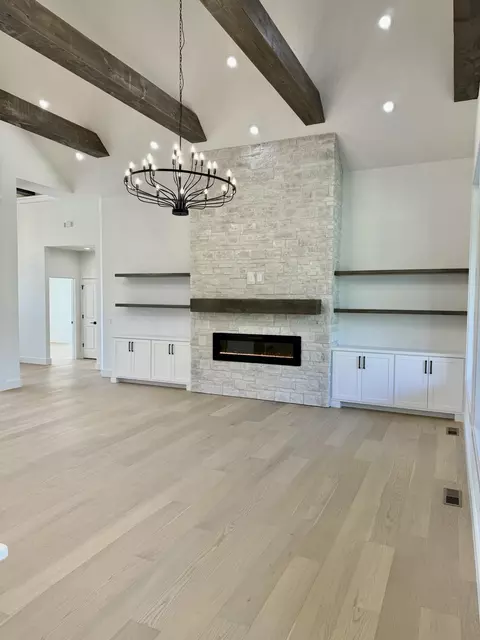 3919 E Woodhue St, Springfield, MO 65802 photo 11